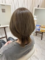 ネセサリー(necessary)&nbsp;ウルフカット×グレージュ