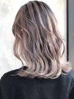 ギークス(GEEKS)&nbsp;【GEEKS渋谷】冬カラー/バレイヤージュ/伸ばしかけボブ/レイヤー