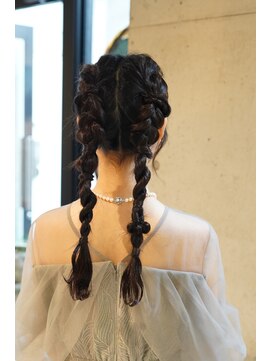 レジュアル(RESSUAL) 1日くずれないヘアセット 編み下ろしツイン