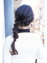 シィーム(cime)&nbsp;ヘアアレンジ　サイド編みおろし