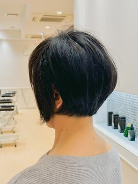 サロンイクエヤマザキ 麻布十番(SALON IKUE YAMAZAKI) 頭皮ケアヘッドスパ[麻布十番/ショート/50代/60代/ノンジアミン]