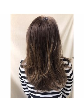 アールジービーガレージ(RGB garage) ミディアムレイヤー