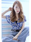 【DISHEL】大人うねりが可愛いフェミニンヘア
