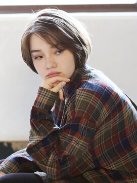 アンダートゥリー(_TREE) 大人レイヤーボブ「オーガニック×抜け感」