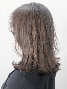 アイティー バイ アルバム 中野店(IT by ALBUM) アッシュベージュ_ローライトスリークボブ厚めバング_ba283121