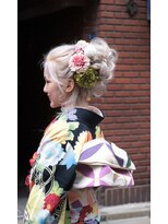 桜ギンザ (Ginza) 2021年度振袖＆ヘアセット。お仕度(^^)/