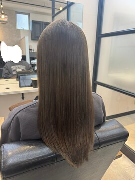 ファイブ ノーヴル カラット(5 Noble ct.) 【kana】イルミナグレージュカラー