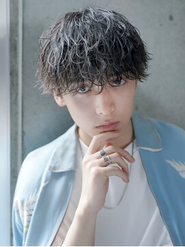 アルファ 新宿(alpha) フェザーパーマ/刈り上げセンターパート/サーフカール[新宿]