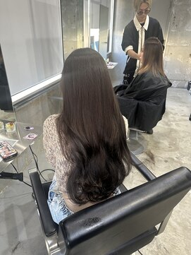 ラック(LUCK) レイヤーぱっつん前髪ステップボーンカットシルキー船橋/韓国