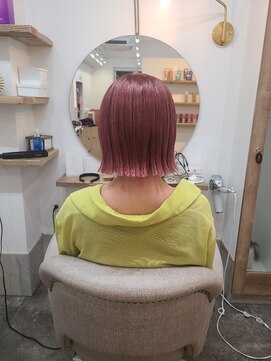 シア 綾瀬店(SHEER) 切りっぱなしボブ/ピンクカラー