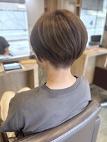 モップアップ(Mop up) 刈り上げショート×プレミアムオイルカラー