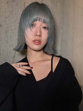 コディー(CODY) ミディアムヘア暗めカラー/デザインカラー/フェイスフレーミング