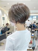 30代40代50代大人ショート髪型丸顔前髪なし似合わせ 安