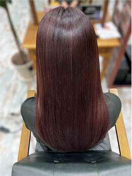 縁-eN- barber&beauty【3月中旬NEW OPEN(予定)】の写真/「隠す」から「魅せる」へ。艶×透明感で叶える大人の上品グレイカラー◎