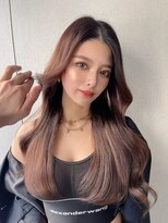 ユー(juu.)&nbsp;【juu./星ヶ丘】韓国/ワンホンヘア/ブラウン/くびれヘア/ロング