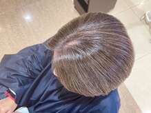 もう白髪に悩まない。大野城で叶える「脱・白髪染め」ハイライトで、10年後も明るく透明感のある艶髪へ