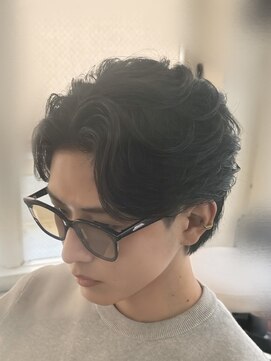 バース 河原町店(BIRTH) 韓国へアカルマパーマワックスなしセンターパート黒髪ウルフ