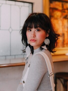 エマージュ 川崎(Emerge) 外ハネ耳かけアレンジ