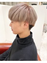 リタ(Lita)&nbsp;ショートレイヤーツーブロック　ホワイトブロンド　ケアブリーチ