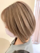 エミュスト(Emuest) ミルクティーベージュ