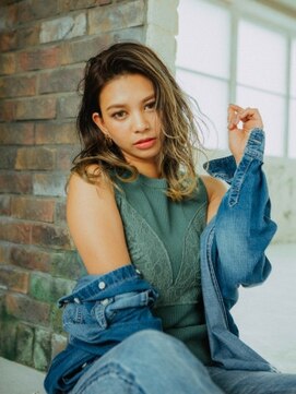 エマージュ 藤沢(Emerge) ３Dブロンドバレイヤージュ[藤沢,藤沢駅,藤沢南口,藤沢,藤沢駅]