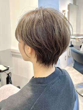 グラフ 銀座(GRAFF) 大人可愛い20代30代くびれショート_ボブ【GRAFF銀座】