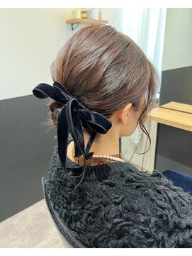 ラトリエコンタン(L´atelier Content) ベロアヘアアレンジ
