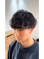 ダブルオオガキ (W-ogaki)&nbsp;波巻きスパイラルパーママッシュツーブロックメンズパーマ