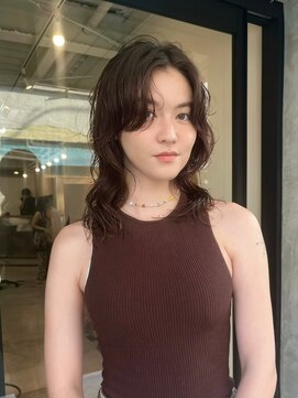 ヒュージ 表参道(huge) ウルフパーマ/くるくるパーマ/スパイラルパーマ/レイヤーカット