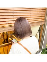 オムネス(omnes)&nbsp;『ベージュ』 担当 飯村 奎太