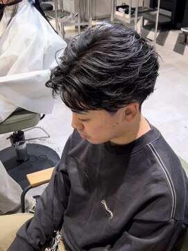 ゼスト リル 新宿(ZEST lill) フェザーパーマ フェザーショート 短髪パーマ 新宿