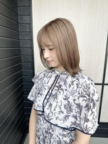 ハイク(HYKE)&nbsp;外ハネミディアムレイヤー/ミルクティベージュ