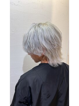 アジールヘア 所沢プロペ通り店(agir hair) メンズハイトーンウルフホワイトシルバーカラーケアブリーチ所沢