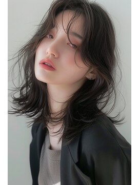 ルアナ(Luana) ニュアンスミディアムレイヤー