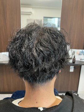 ボンド(Bond) 20代30代メンズカット パーマスタイル 岐阜市