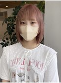 グレージュ切りっぱなしボブ前髪ありミニボブミルクティベージュ