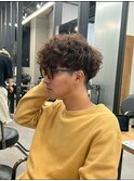 スペインカール ハイライトカラー　メンズカット　メンズパーマ
