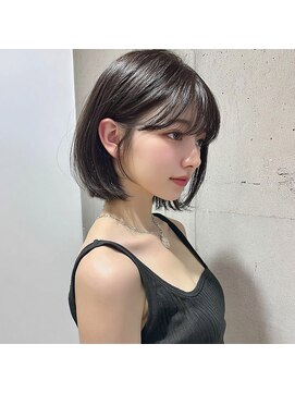 レア 渋谷(Le'a) 韓国ボブレイヤーカット髪質改善ショートボブシースルーバング