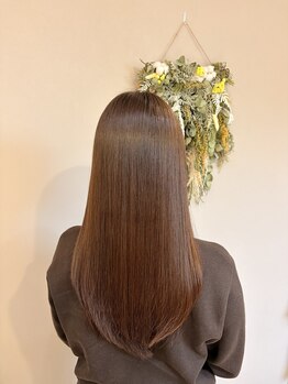 アンファムヘアー(anfam hair)の写真/【滝沢/髪質改善】*10年先も艶めく美髪*anfam hair厳選トリートメント使用◎思わず触れたくなる艶髪へ