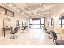 オーバーヘアー 高槻店(over hair)の雰囲気（アットホームな空間でゆったり過ごせます♪）