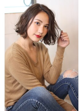 ガランテ(Galante) かき上げバングのおフェロウェーブ