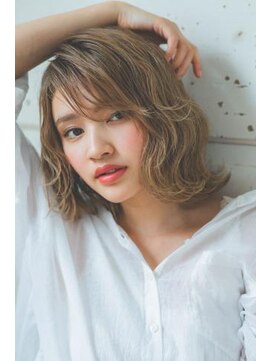 アルーシェ 平井(Alushe) \柔らかな印象を与えるフリンジウェーブ/