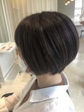 シザーズトリックス ノーブル(scissorstrix Noble) コンパクトショートボブ