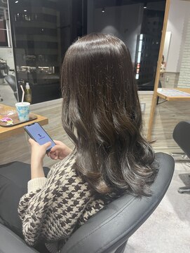 リーオオサカ(Lee Osaka) アッシュブラウン×東芽生