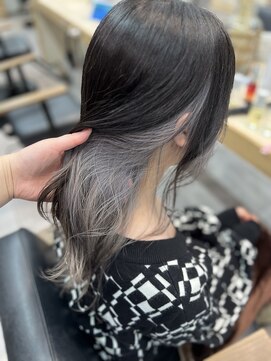 ラック 本厚木店(LUCK) インナーカラー×ホワイトシルバー