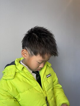 トラッド(TRAD) アップバング