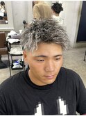 アップバングホワイト