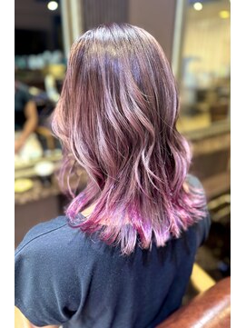 ピンクグラデーションカラー