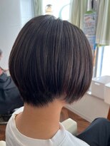 レリビー アウラ(LELiBE_'aula)&nbsp;前下がりショート