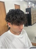 センターパート波巻きパーマニュアンスパーマ
